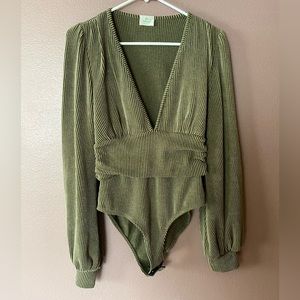 Deep V Balloon Sleeve Body Suit